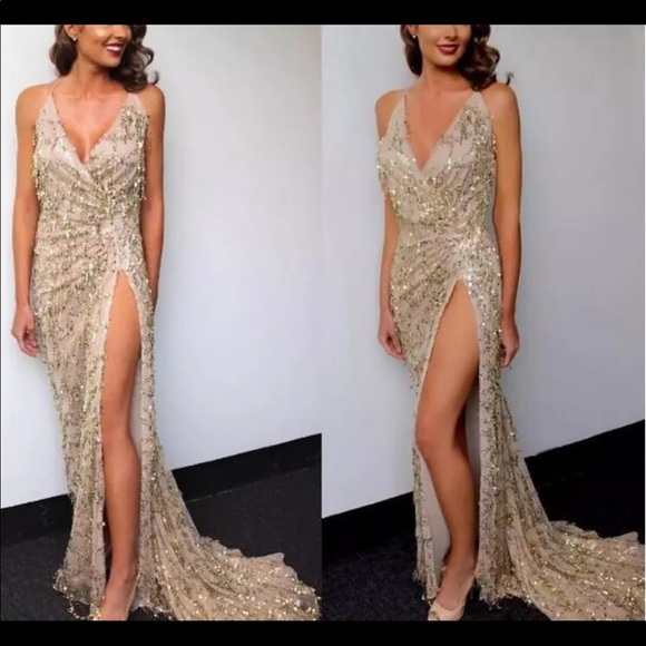 🔹New🔹Golden Evening Gown - Picture 2 of 6